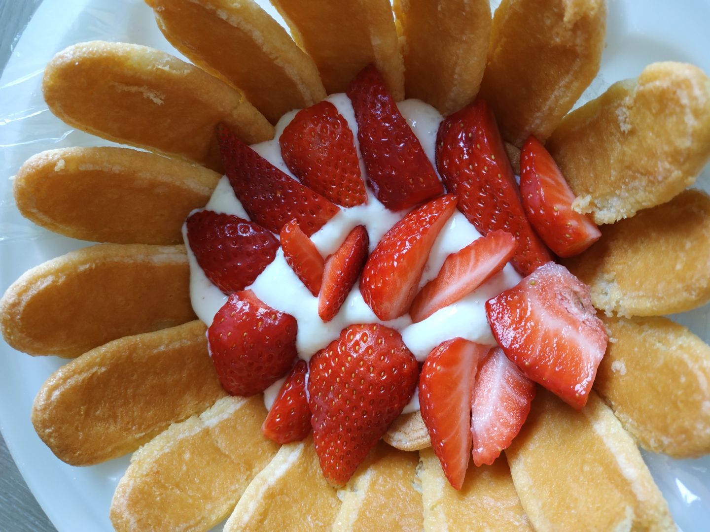 Recette Charlotte aux fraises au fromage blanc facile et légère